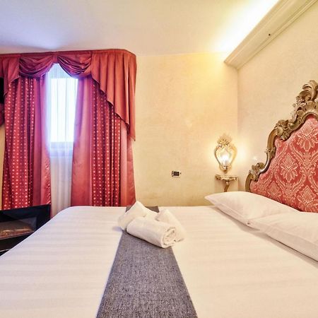 Hotel Vecellio Venice On The Lagoon Exterior foto
